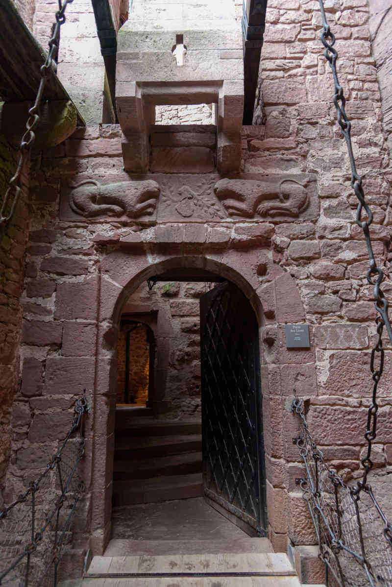 Francia - Alsacia 374 - Orschwiller - castillo de Koenigsbourg.jpg